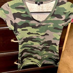 SMALL camo V neck